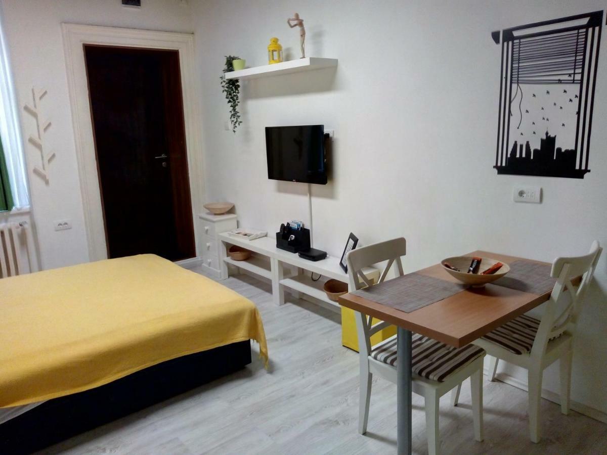 Studio Jolie Apartment Novi Sad Exterior photo
